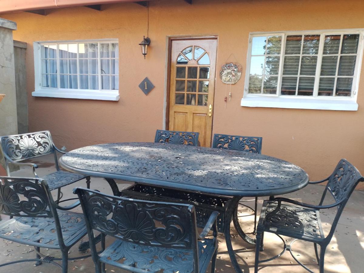 Anna Boeremeisie Guesthouse Benoni Exterior photo